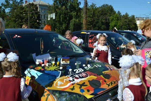 Автошкола «Вираж» на фестивале «Автограффити»