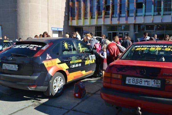 Автошкола «Вираж» на фестивале «Автограффити»