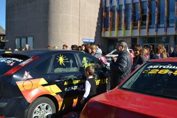 Автошкола «Вираж» на фестивале «Автограффити»